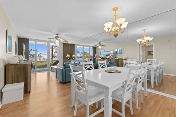 Isla Del Sol Bay View Retreat: Ground Floor 12-143 - Image 5