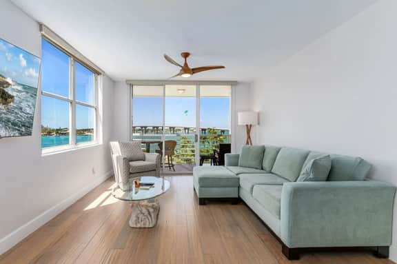 Isla Del Sol Top Floor Bahia Vista 541 - Image 2