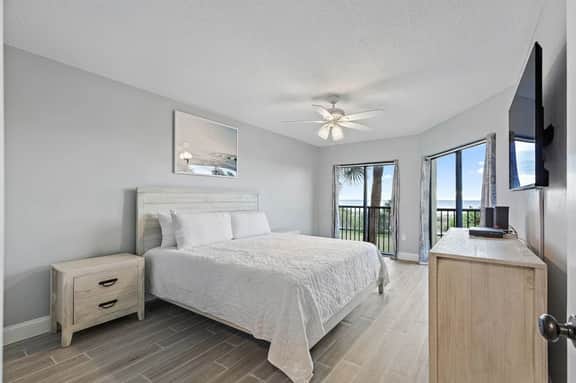 Land's End 11-206: Newly Remodeled 2BD/2BA - Image 3
