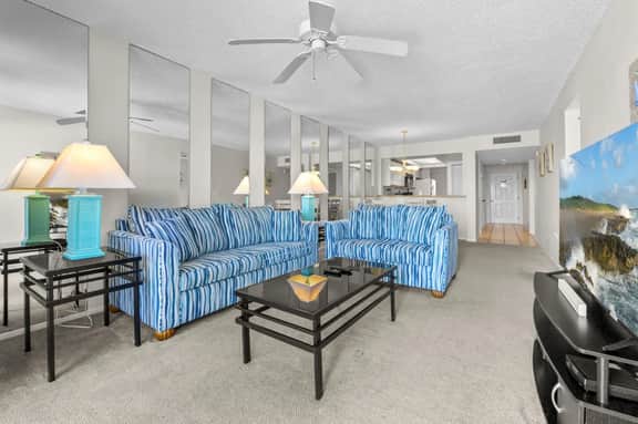 Land's End 11-404: Gulf Front Gem - 2BD/2BA - Image 4