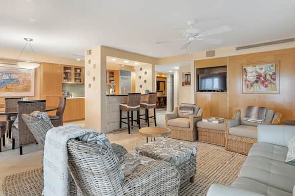 Land's End Beachfront Elegance 9-401 - Image 3