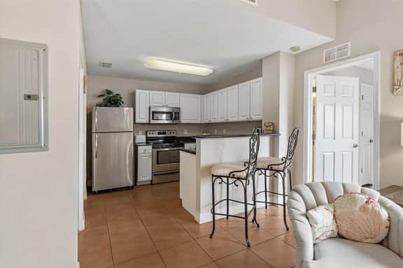 Madeira Bay Resort Bayfront Oasis #202: 2BD/2BA - Image 4