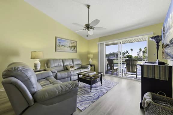 Peaceful Island Escape – Vista Verde 2-212 with Pond Views & Modern Comfort - Image 3