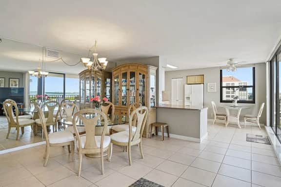 Penthouse Paradise with Amazing Views: 2BD, 2BA O-803 - Image 4