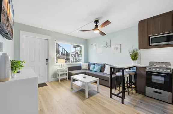 Relax at Ground Floor Tropic Breeze 1 | Steps to Madeira Beach - Image 3