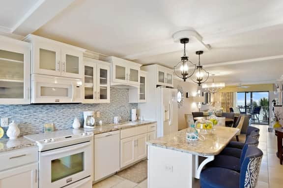 Sand Castle 507: 2BD/2BA Beachfront Oasis - Image 5