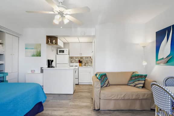 Sea Rocket 17: Second Floor Serenity in North - Image 5