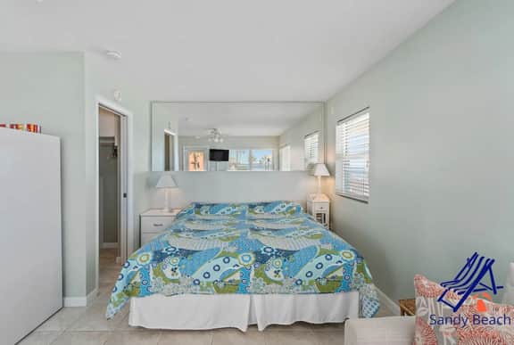 Sea Rocket 23: Second Floor Corner Beachfront Retreat - Image 3