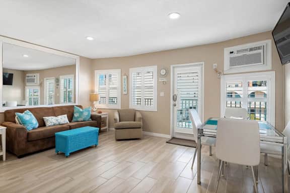Sea Rocket 28: 1BD/1BA Beachside Tranquility - Image 4