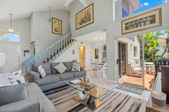 St Pete Isla Vista Verde North Mirada Townhome 3/2 TH-21 - Image 3