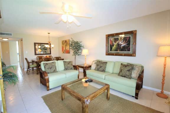 St Pete Isla Vista Verde West 1-104 2/2 Ground - Image 3