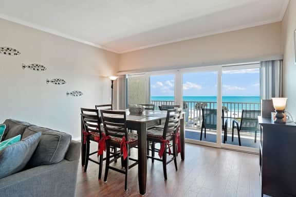 Stunning Gulf-Front 3BR Condo in Redington Shores – Pool, Balcony & Pet-Friendly - Image 3