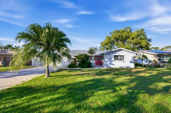 Sunny Seminole Escape with Private Pool Family-Friendly 4-Bedroom Home - Image 5