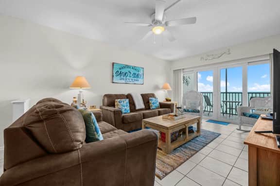 Villa Madeira #605 3 Bedroom 2 Bath Unit WIFI - Image 2