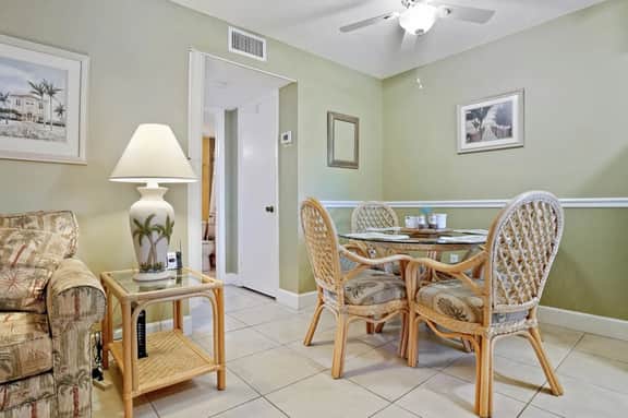Waves 16: Chic 1BR Condo Steps from St. Pete Beach with Pool Access - Image 5