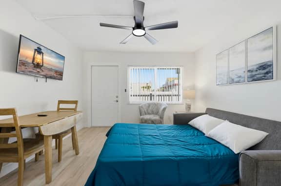 Your Madeira Beach Escape | Tropic Breeze 5 Condo with Pool & Beach Access - Image 5