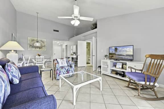2BR/2BA Condo – Vista Verde East 3-219, Isla Del Sol, St. Pete FL - Image 4