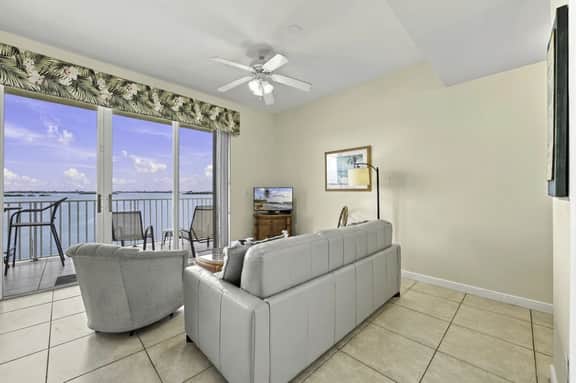 Bay Front One Bedroom Boca Ciega Bay 414 - Image 4