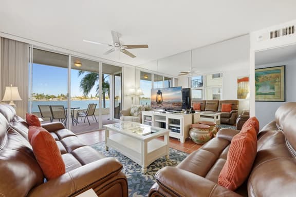 Bahia Vista 14-157 NEW listing! - Image 1