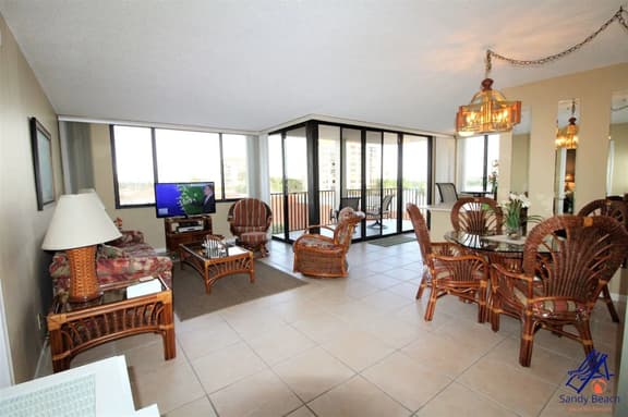 Bay Front Serenity: 4th Floor 2BD/2BA at Isla Del Sol P-406 - Image 1
