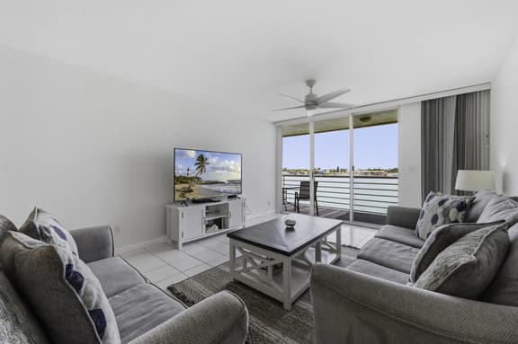 Club Bahia 15-469 Isla Del Sol Bayfront Unit - Image 1