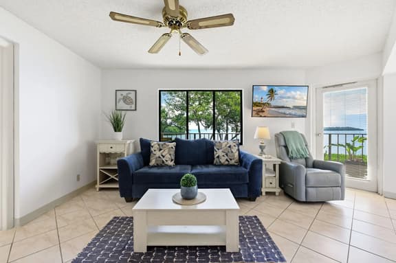 Nature Lover’s Paradise: 2BR/2BA Bayfront Retreat 🌿 - Image 1