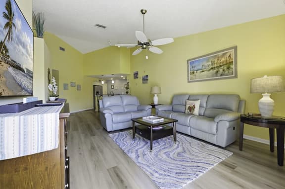 Peaceful Island Escape – Vista Verde 2-212 with Pond Views & Modern Comfort - Image 1
