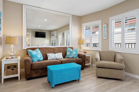 Sea Rocket 28: 1BD/1BA Beachside Tranquility - Image 1