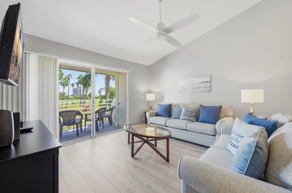 St Pete Isla Vista Verde E 4-229 New Kitchen - Image 1