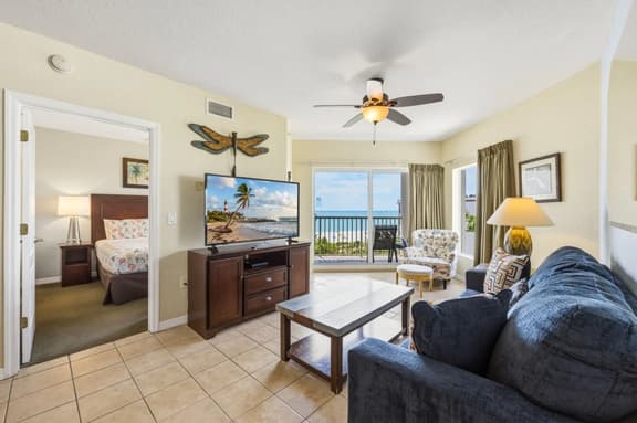 Sunset Vistas 610N: Top Floor Gulf Front Beauty - Image 1