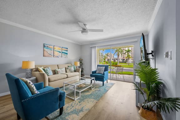 Vista Verde East 8-164 - Image 1