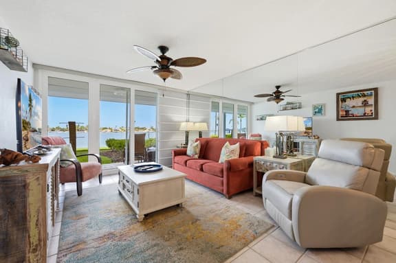 Waterfront Isla Del Sol Condo | Ground Floor | Pool & Hot Tub - Image 1